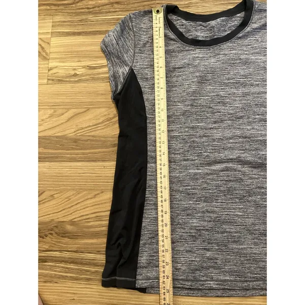 Lululemon Time To Sweat Short Sleeve Top Colorblock‎ Yoga Space Gray Black S/M - Image 5