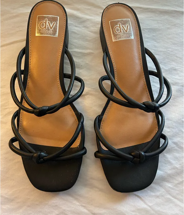 DV Dolce Vita Black Knot Strap Block Heel Sandals Size 8.5 - Image 2