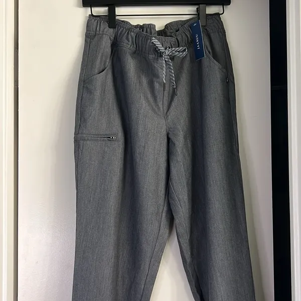 Jaanuu 5 pocket cargo jogger scrub pants NWT Size M - Image 2