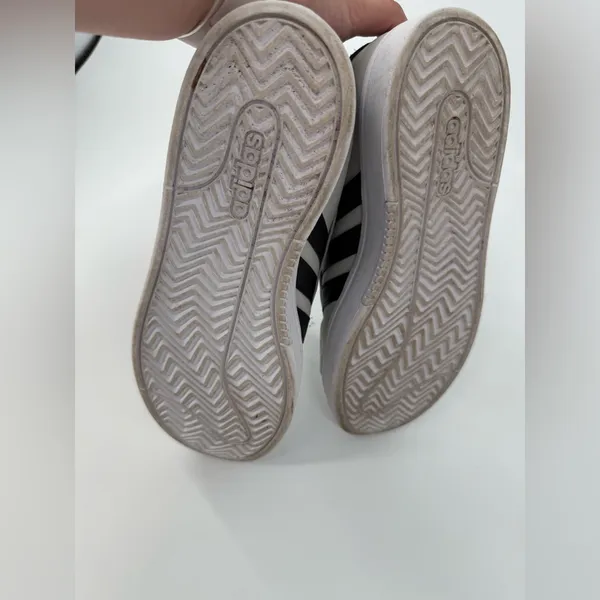 Adidas Men's Gray and Black Sneakers - Image 5