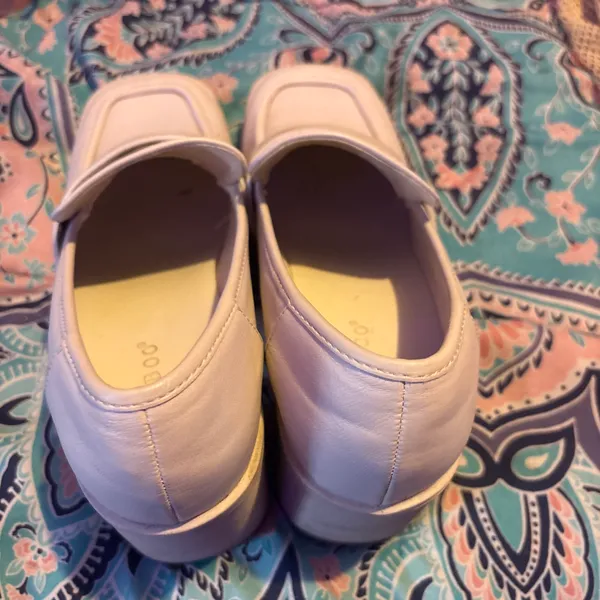MIA Women's Deena Round Toe Platform Lug Sole Loafers Bone Size 9.5 - Image 3