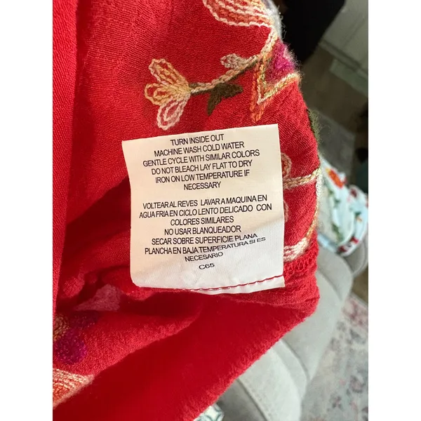 Fig and Flower Floral‎ Embroidered Roll Tab Blouse Top Medium Boho Relaxed Red - Image 8