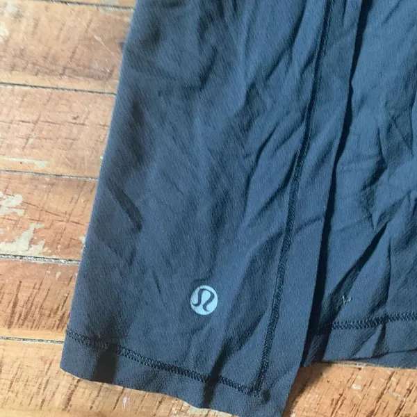 Lululemon Wrapper’s Delight black and white Athleisure top - Image 5