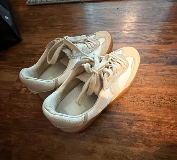Dolce Vita Notice Sneaker Size 6 Ivory Multi Nylon - Image 4