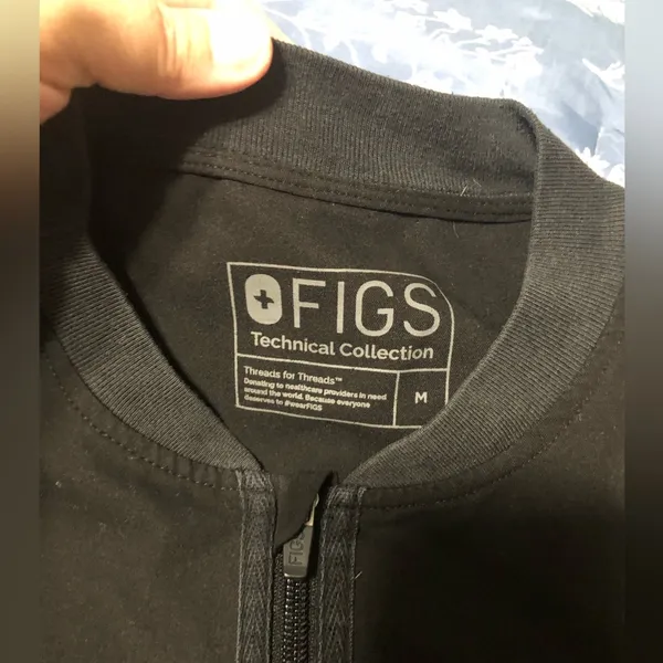 Figs black full zip scrub jacket womens size medium large pockets nurse hospital - Image 2