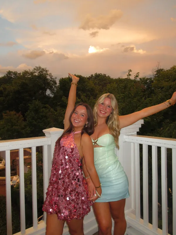 Green and blue sparkly dress - Image 2