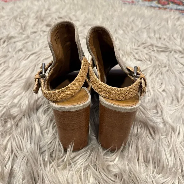 Frye leather slingback block heels size 7.5 - Image 8