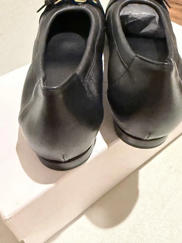 Agl Black Leather Ballet Flats with Gold Buckle Detail - Image 6