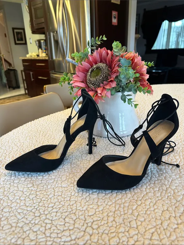Charlotte Russe Black Pointed-Toe Lace-Up 4” Stiletto Heels Sz 7 - Image 2