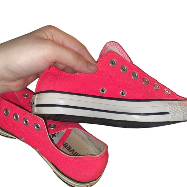 Chuck Taylor converse pink No laces size 7 - Image 5