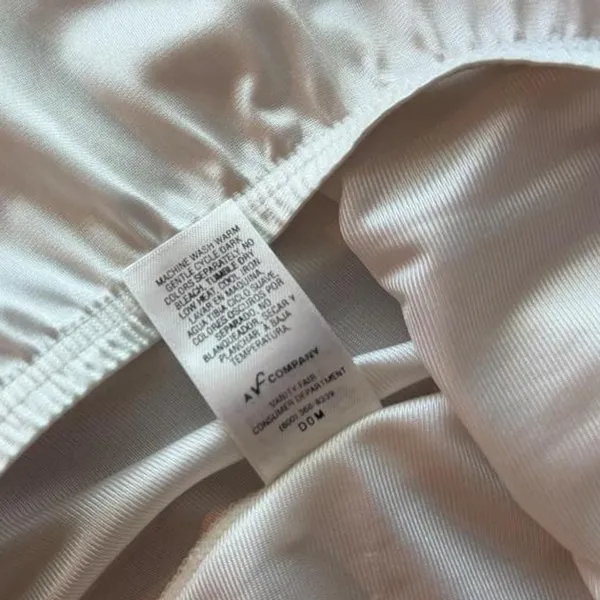 Vintage Vanity Fair White Nylon Half Slip Lace Hem Midi Slip Skirt - Image 4