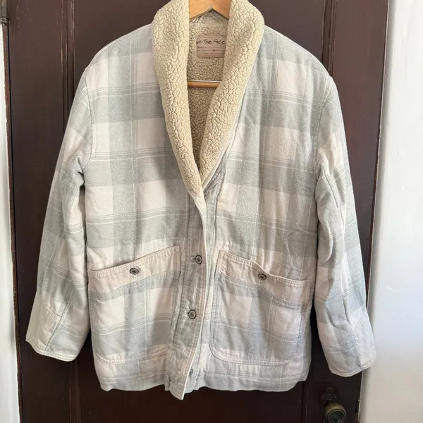 FREE PEOPLE | Woodlands Gray Plaid Flannel Sherpa Lined Jacket | Extra Small - Image 2