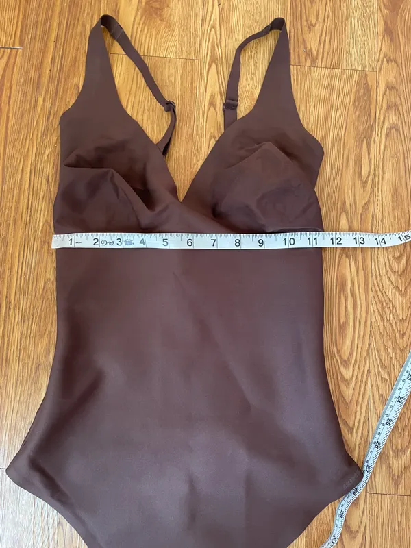 SKIMS unlined plunge thong bodysuit NWT Size xl - Image 7