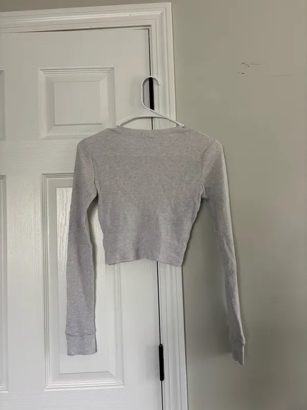 Aritzia TNA Long Sleeve Waffle - Image 4