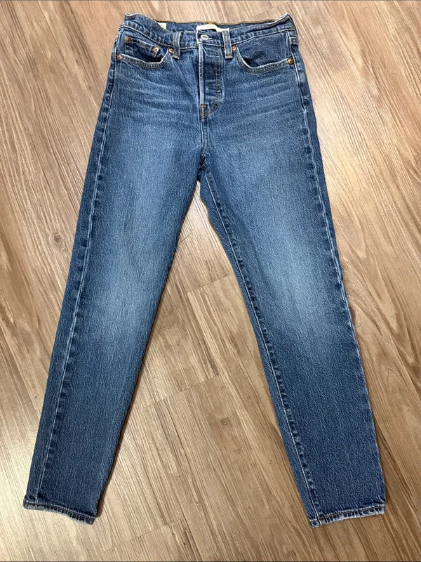 Levi’s Premium Wedgie Icon Fit Ankle Jeans 25 Salsa Step Big E $98 - Image 2