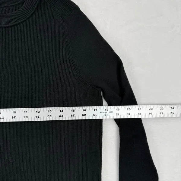 lululemon Ribbed Knit Crewneck Sweater‎ Black Women S LW3HJCS Thumbholes Raglan - Image 4