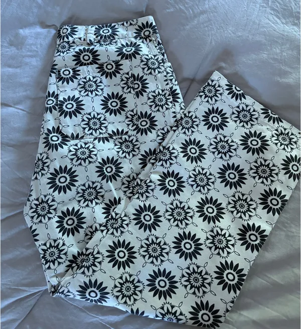 Rolla's High-Rise Kick Flare Jeans - Image 2