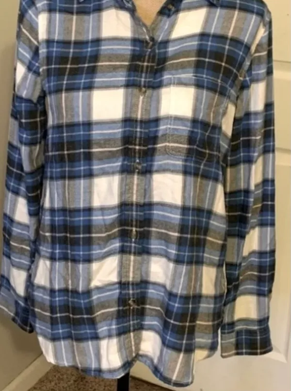 American Eagle Outfitters AHH-MAZINGLY SOFT Boyfriend Fit Blue Flannel Shirt - Image 6
