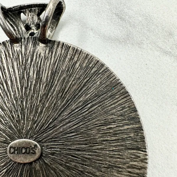 Chico's Vintage Illustrated Round Pendant ✨ - Image 11