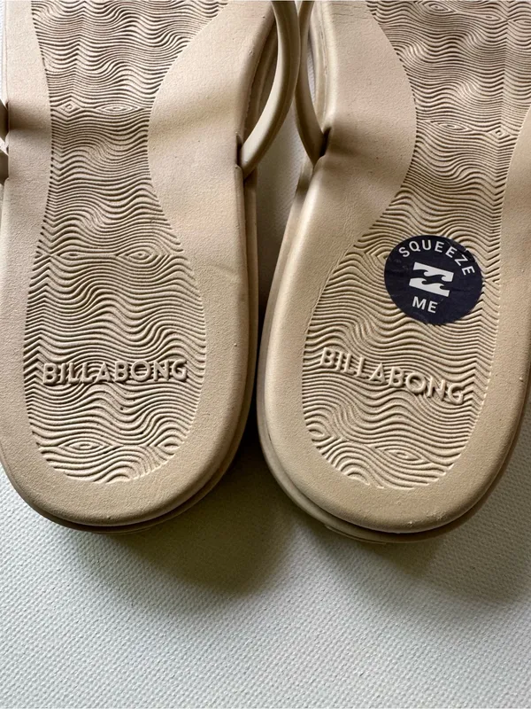 Billabong Women’s Neutral Beige Strappy Slide Sandals - Image 5