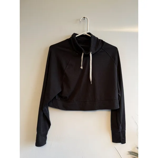 Vuori Womens Black Cropped Funnel Neck Drawstring‎ Pullover Raglan Sweatshirt - Image 2