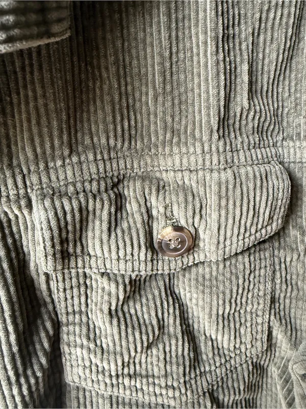 American Eagle Olive Corduroy Cropped Shacket Jacket Raw Hem Women’s Small - Image 2