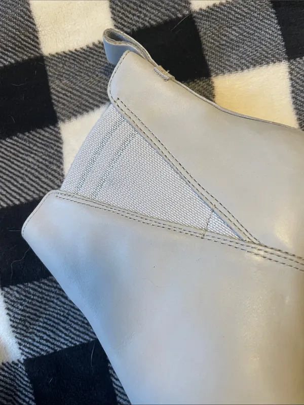 Toms Light Gray Women's Chelsea Ankle Boots - Image 3