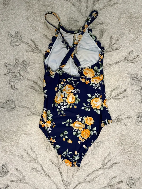 Cupshe Floral One-Piece Swimsuit – Navy & Yellow Rose Print – XS - Image 4