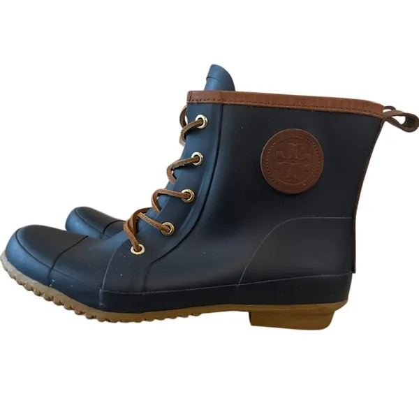 Tory Burch Lace Up Rain Boots Navy Rubber Short‎ Boot 9 - Image 10