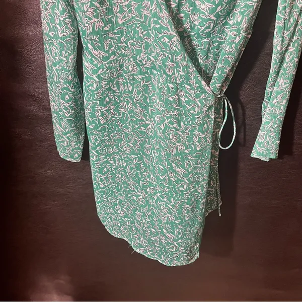 East Order Green Gizele Botanical-Print Mini Wrap Dress‎ Size Medium - Image 5
