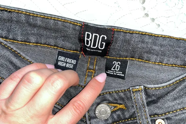 BDG Girlfriend Jeans - Image 5