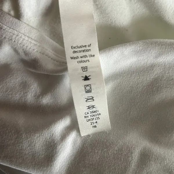Lululemon White Oversized Top, Size 12 EXCELLENT! - Image 7