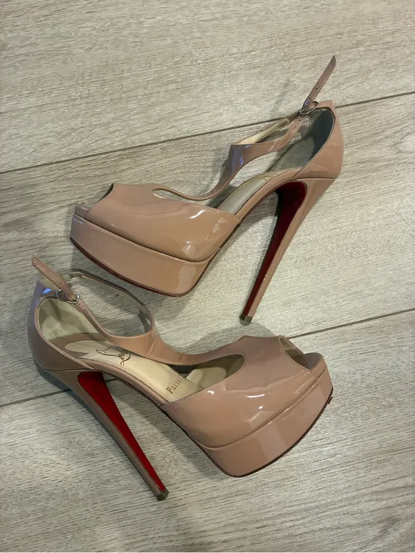 Christian Louboutin Jilopa Patent Leather Nude Stiletto Heel Size 36.5/6.5 FLAW - Image 2