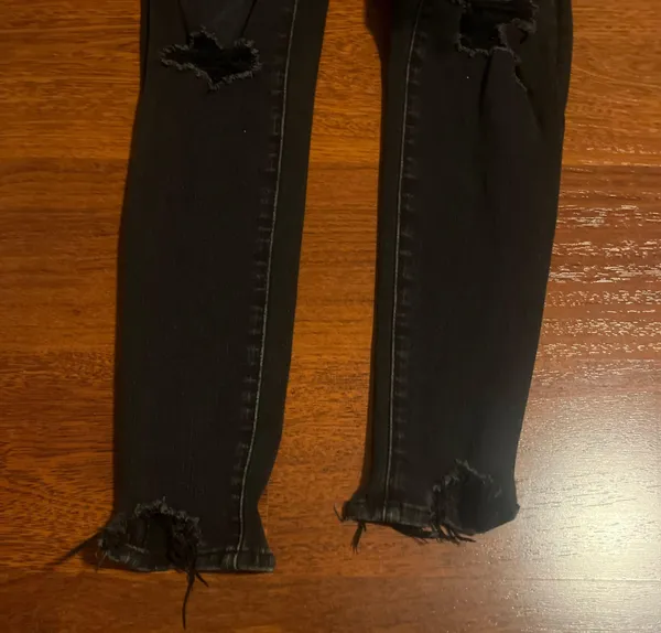 American Eagle Skinny Jeans - Image 2