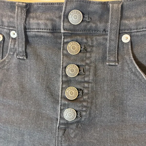 Madewell‎ High-Rise Denim Shorts Size 26 Black Button Fly Raw Hem G5167 - Image 3