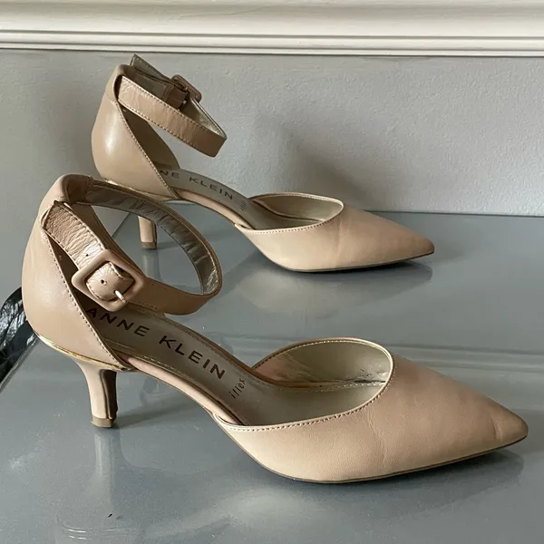 Anne Klein Flex Nude Leather Kitten Heels Size 10.5M - Image 3