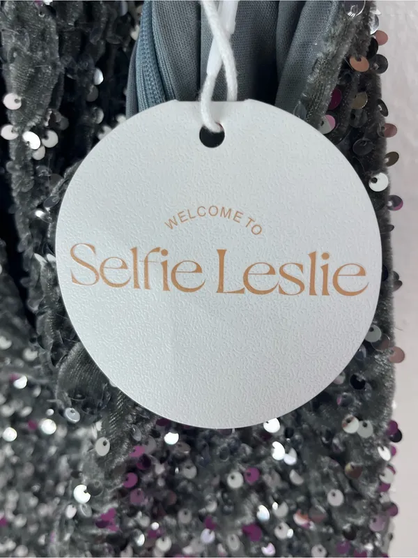 SELFIE LESLIE Gray Sequins Halter Top Low Back Mini Dress Medium Party Date Boho - Image 7