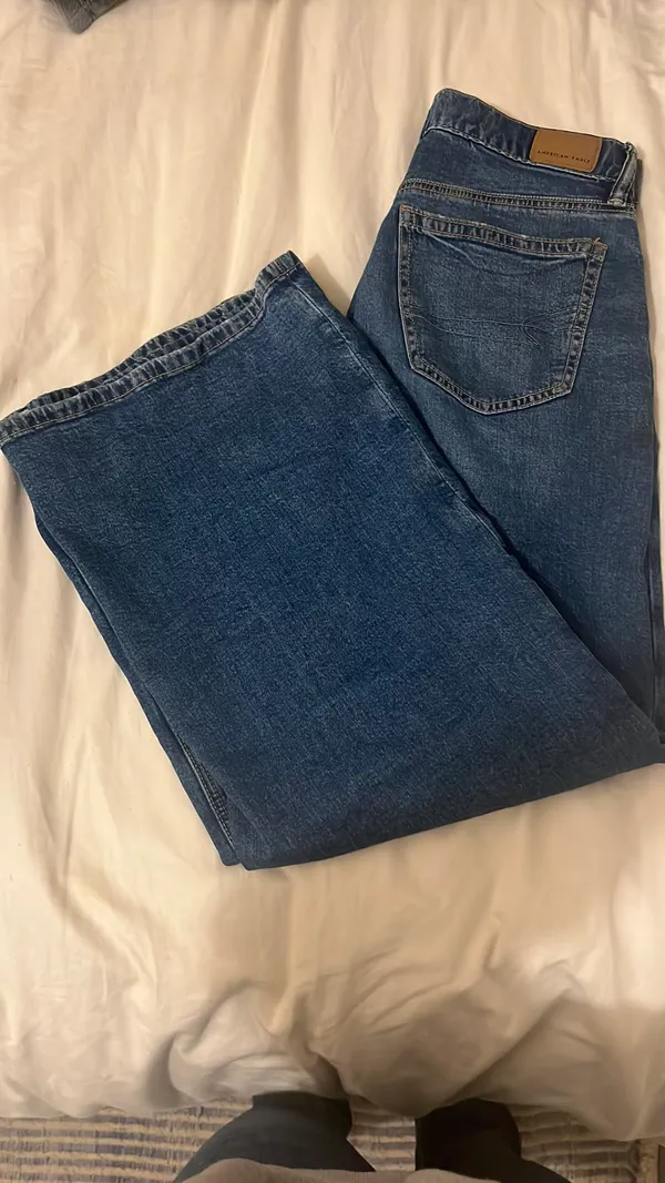 American Eagle Strigid Wide Leg Jeans - Image 3