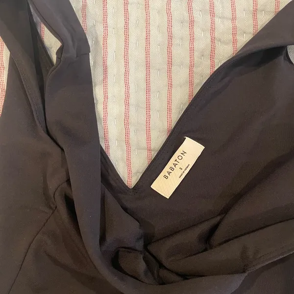 Aritzia Babaton Tank - Image 4