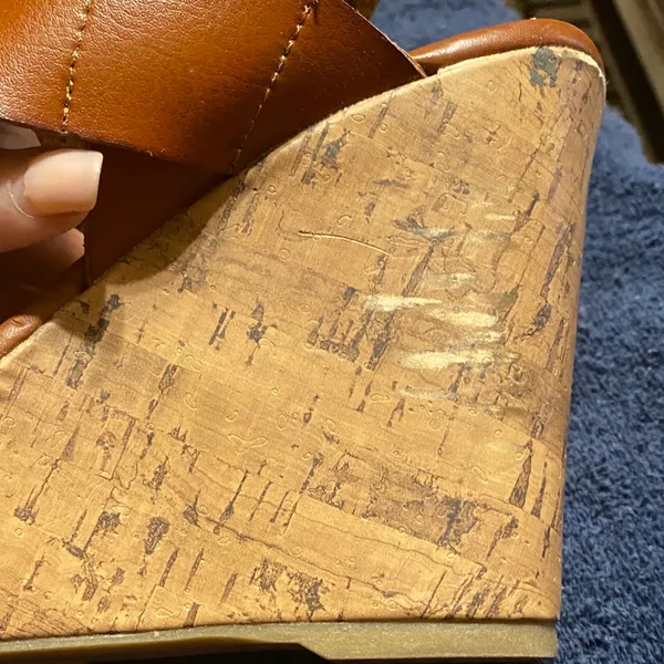 Mossimo Supply Co. Tan Leather Sandals Minor scratches refer to picture - Image 7