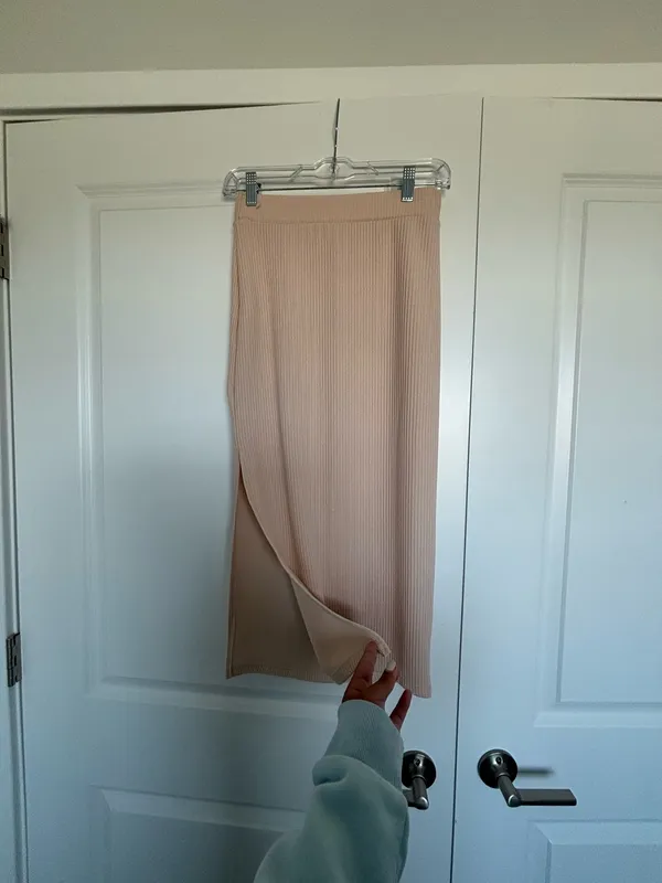 Shein Bodycon Skirt - Image 3