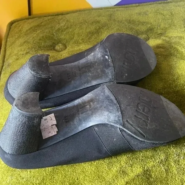 Thierry Rabotin‎ Made in Italy Black Heels Size 39.5 EUC - Image 5