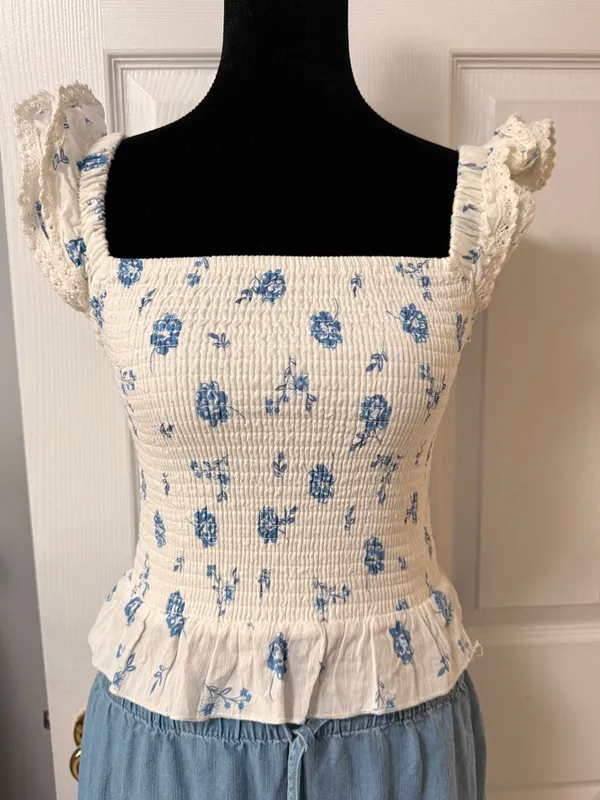 Kirious‎ LA Blue Floral Smocked Peplum Tank Cottage Summer Top M - Image 3