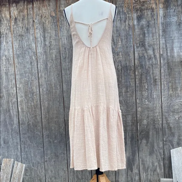 EUC HYFVE Open Back Cream Ruffle Hem Midi/Maxi Lined Dress Size Small Boho Chic - Image 7