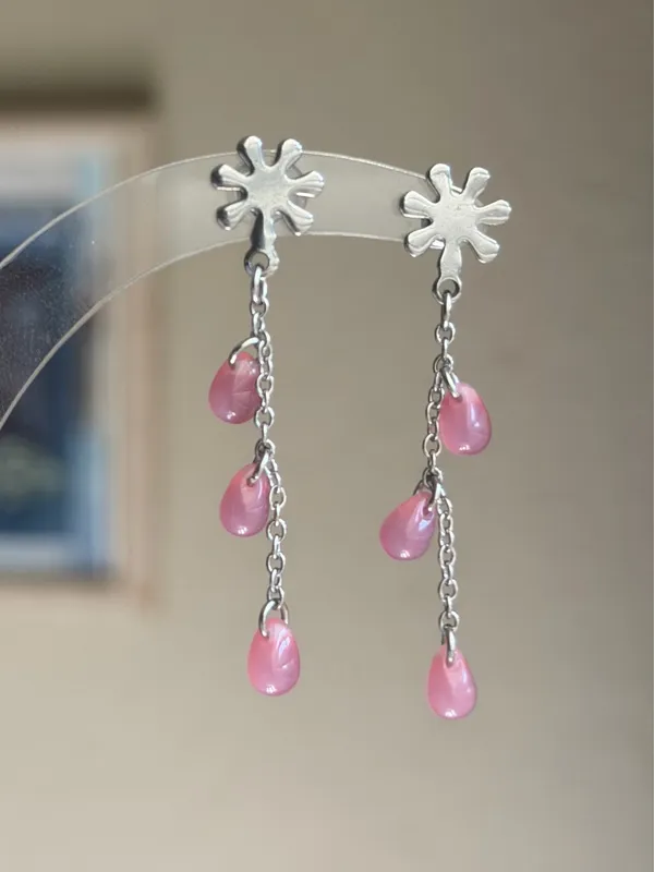 Handmade czech glass mini teardrop beads dangle earrings🩷 - Image 3