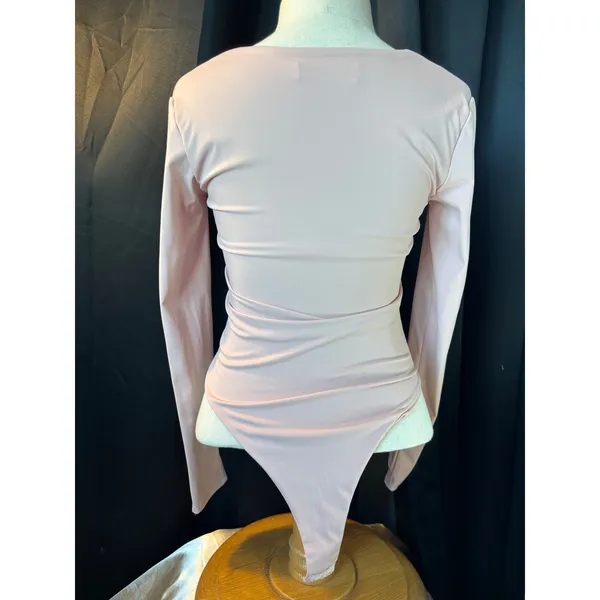 Lizette Collection Pink Long Sleeve Tie Front Square Neck Bodysuit LC7010LS M - Image 5