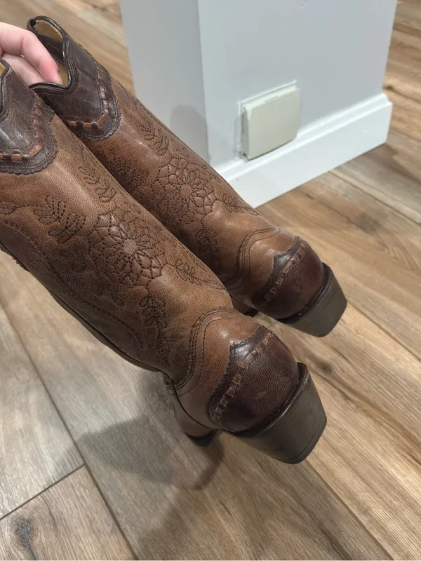 CORRAL Western Floral Stitched Snip Toe Brown Leather Cowboy Boots | Size 9 - Image 3