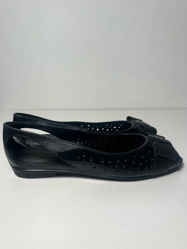 Salvatore Ferragamo Nilly Nara Vara Bow Perforated Peep Toe Jelly Flat Slides - Image 8