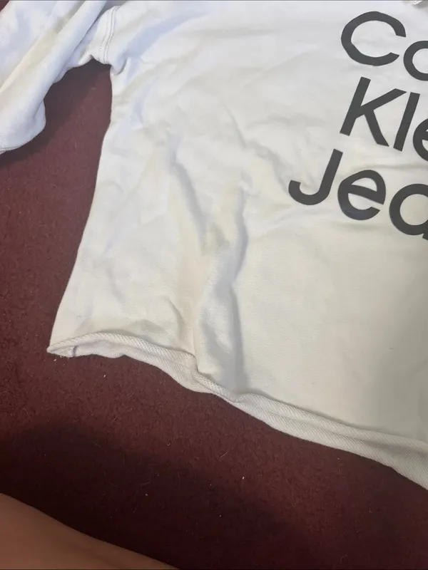 Calvin Klein Jeans Women’s Cropped White Hoodie with Black Logo - Image 2