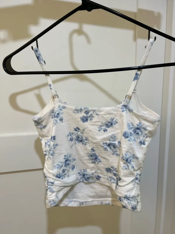 Hollister Cropped Tank - Image 3